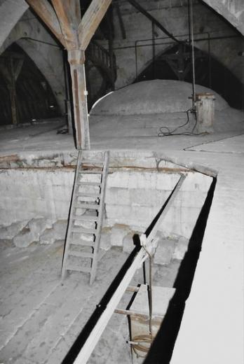 Dénivelé des voussures et du massif de la calotte à la croisée, août 1999, ©Ph.Cachau