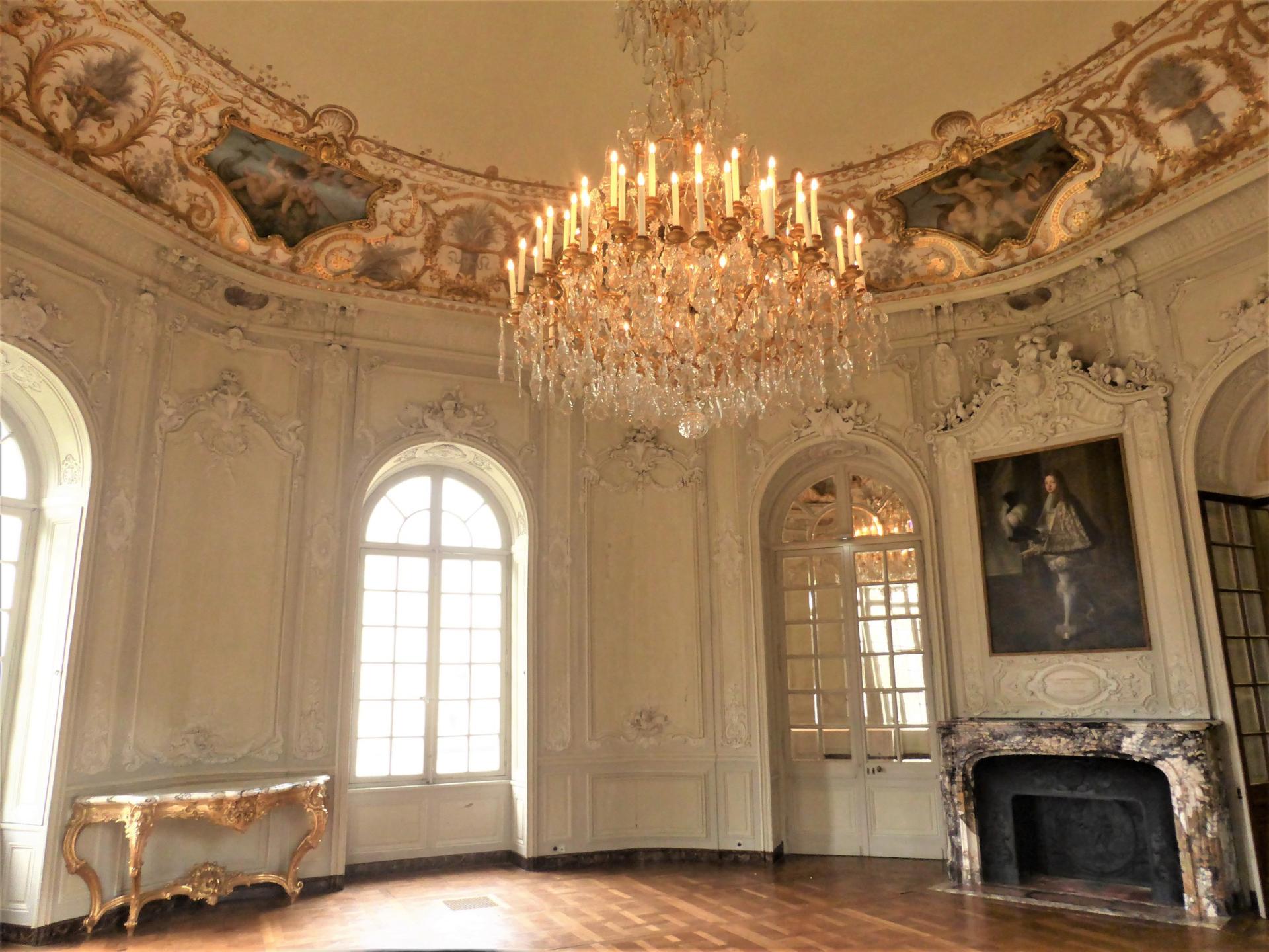 Boiseries du grand salon de la Maison de Sylvie à Chantilly, Jean Mansart de Jouy, 1756 ©Ph.Cachau