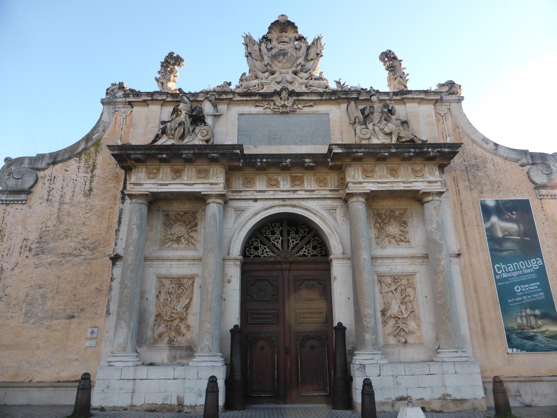 Ancienne porte de l'Arsenal de Toulon, 1738, cliché Ph. Cachau 2018