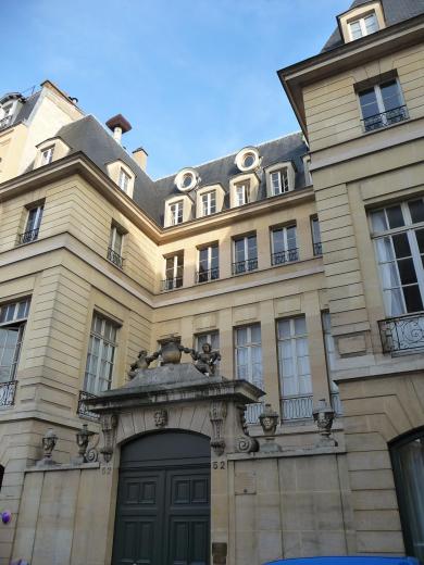 Hôtel de Flesselles, 52 rue de Sévigné, Paris